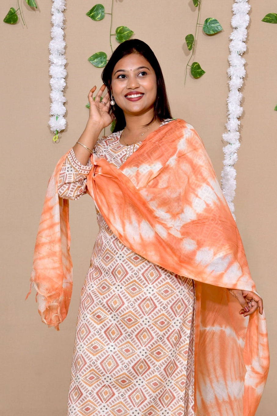 Rust Aura Geometric Printed Everyday Suit Set with Tie-Dye Dupatta