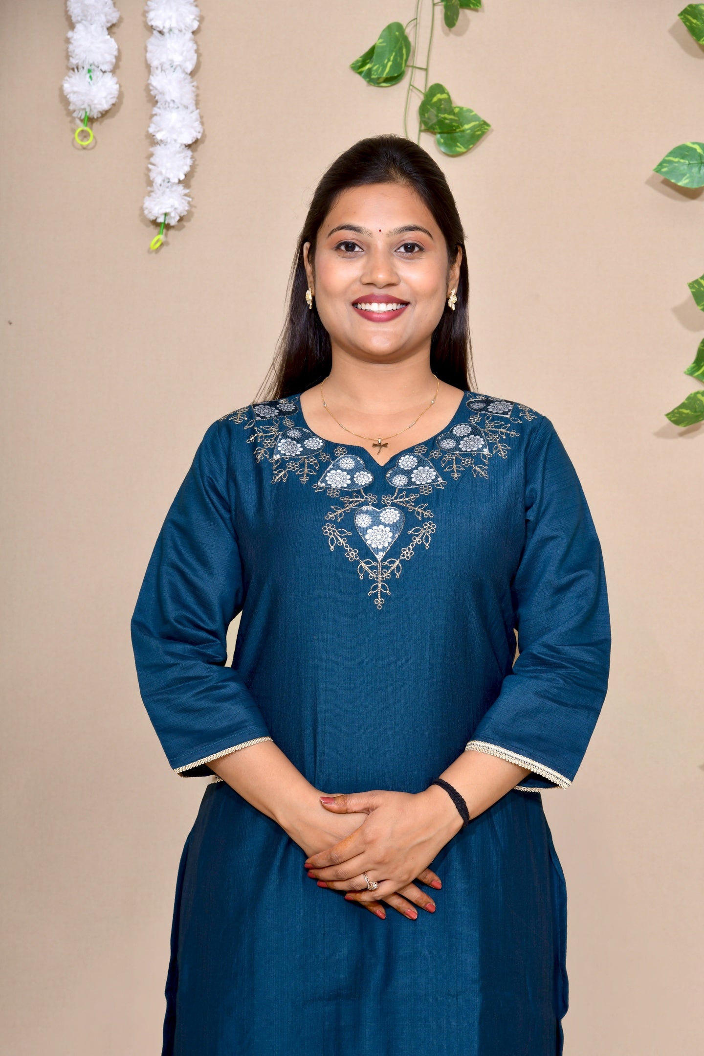 Neel Kamal Embroidered Suit Set