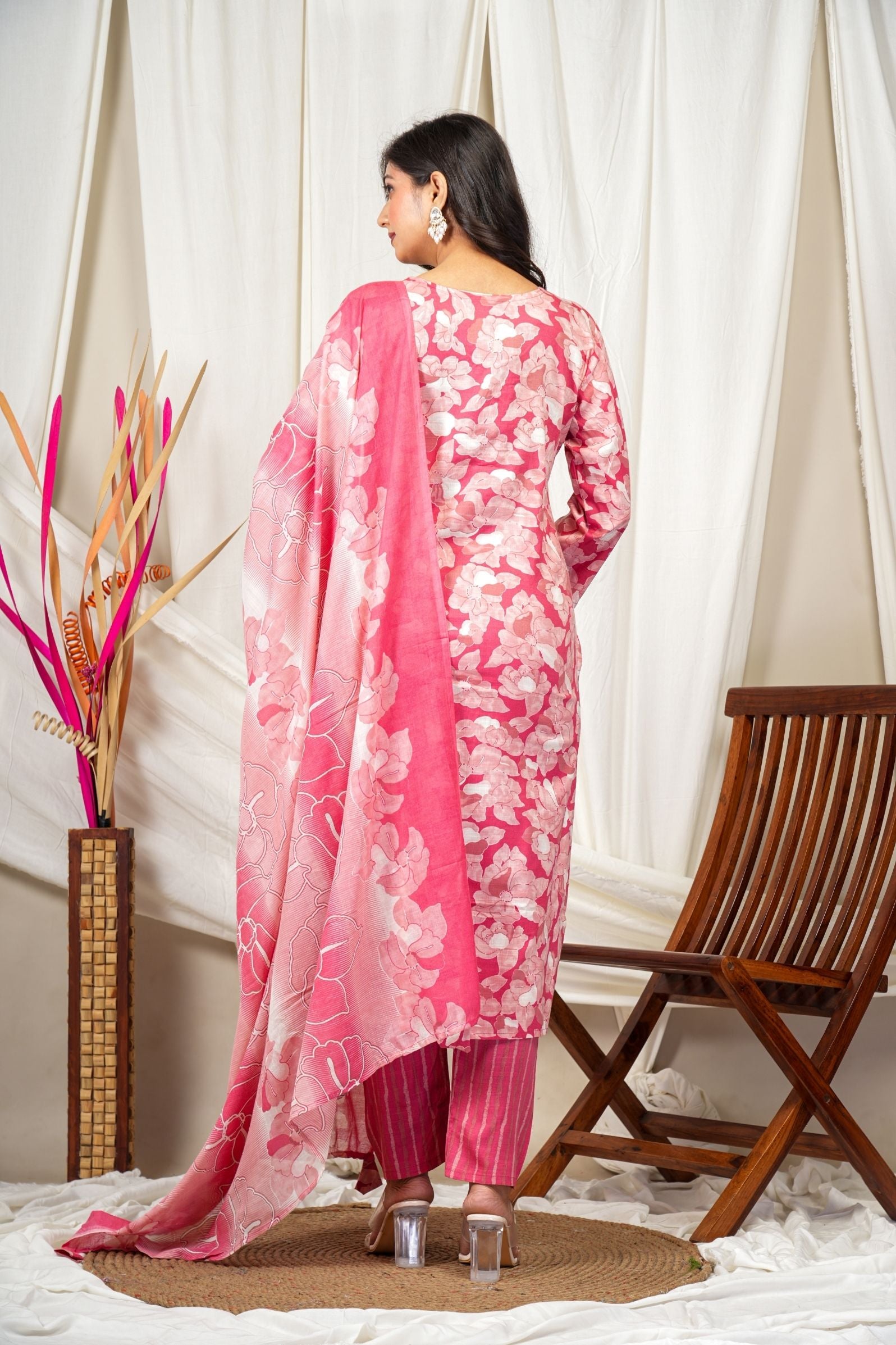 Floral Red and White Rose Trail Cotton Suit Set